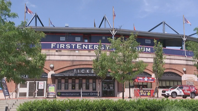 PKG_LVA_SF-READING-NEW-FIGHTIN-PHILS-STADIUM-HISTORY.transfer_frame_3813.png 