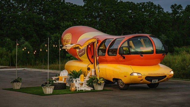 wienermobile.jpg 