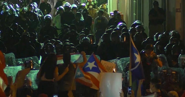 Protestors pressure the governor of Puerto Rico to resign - CBS News
