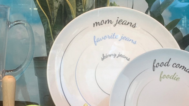 momjeans.png 