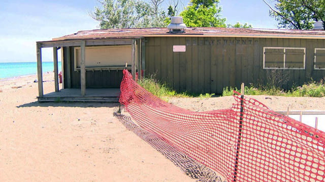 Illinois-Beach-State-Park-Camp-Store.jpg 