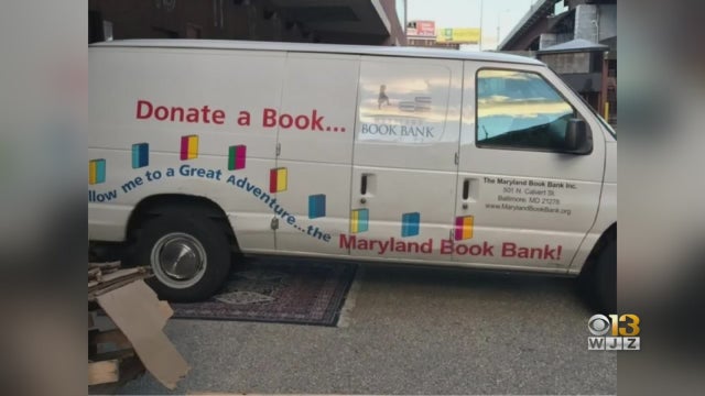 0728bookvan.jpg 