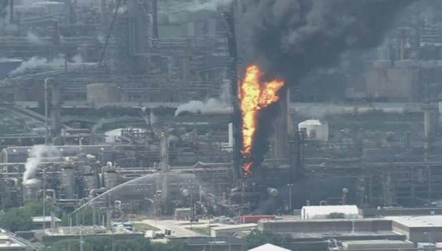 Fire at Exxon Mobile facility in Baytown, Texas 