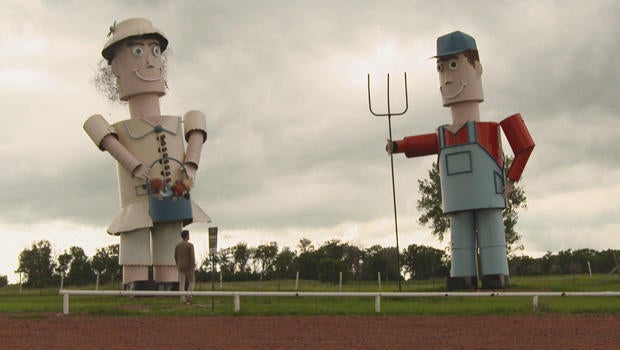 Enchanted Highway in North Dakota: Gary Greff creates roadside ...