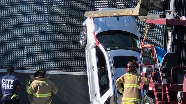 Car_On_Michigan_City_Drawbridge_0802.jpg 