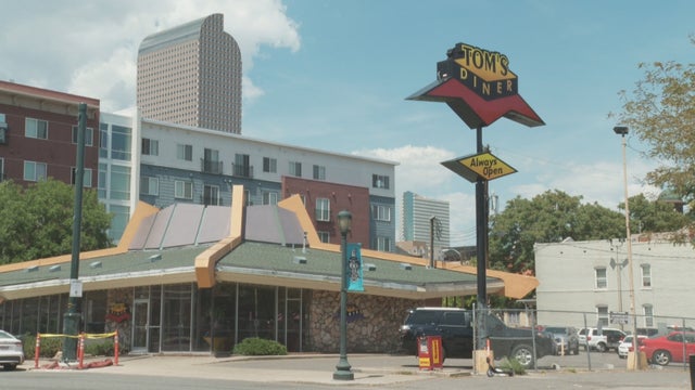 TOM'S DINER 5PKG_frame_1064 