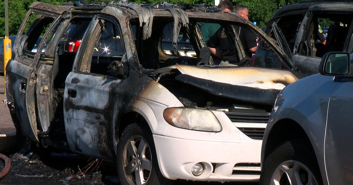 Roberto Hipolito Gets 120 Days In Jail Over Walmart Car Fire That ...