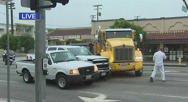 semi-car-chase-crash 