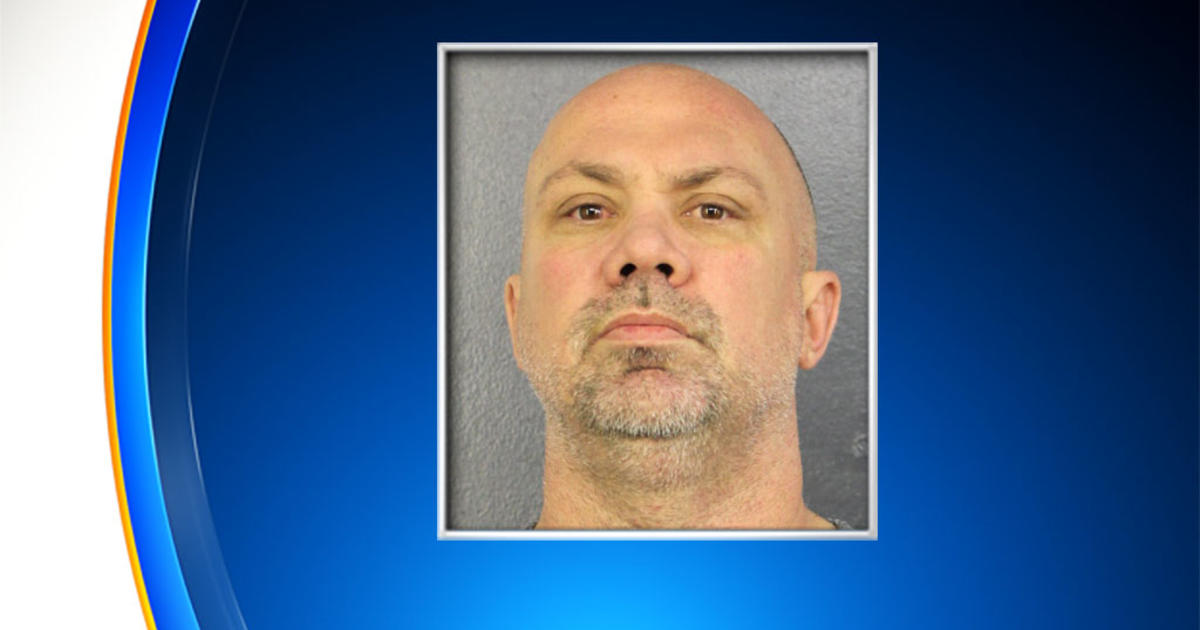 Man Accused Of Stalking Broward Woman, Sent 10,000 Texts - CBS Miami