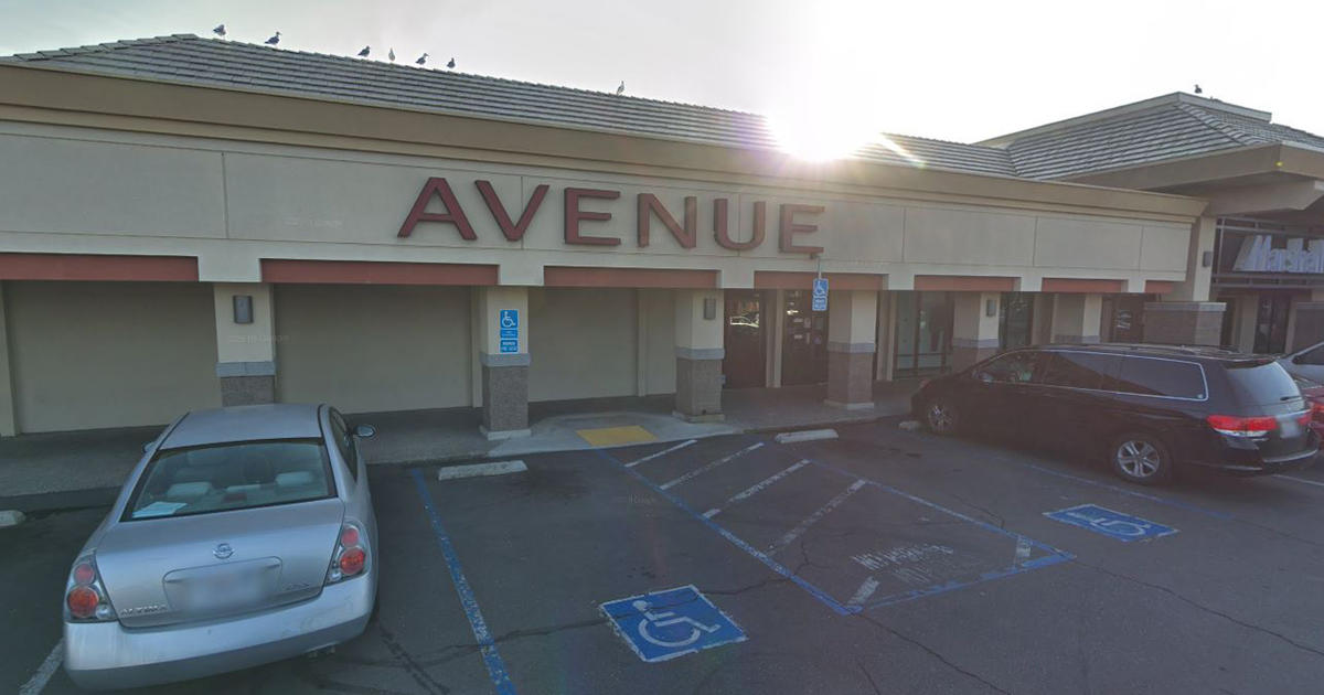 Avenue plus size outlet clothing store near me