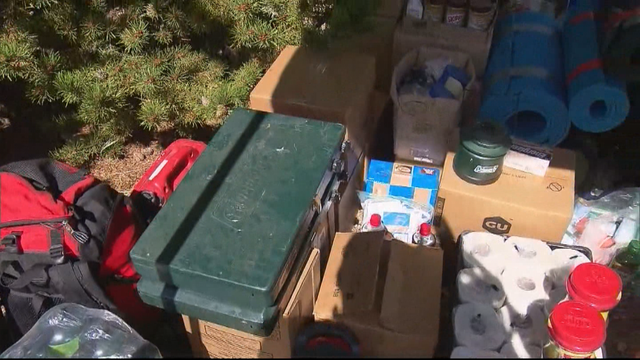 LEADVILLE LLAMAS 6PKG.transfer_frame_1753 