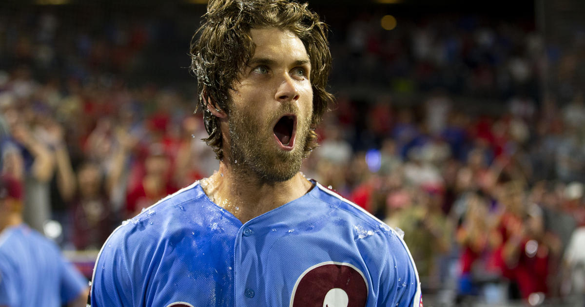 Bryce Harper, in crazy Phillies debut, witnesses a first vs. Toronto