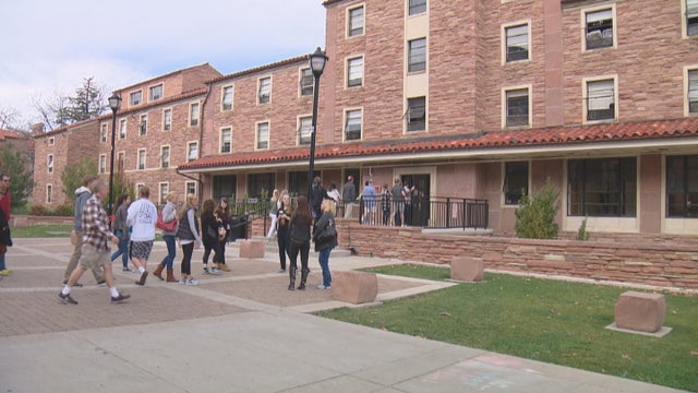 LIVE-CU-BOULDER-MOVE-IN-DAY-VO_frame_1780.jpg 