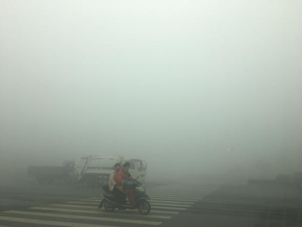 Zhengzhou Suffers Heavy Smog 