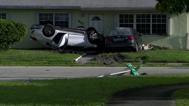 Miami-Gardens-Car-into-House.jpg 