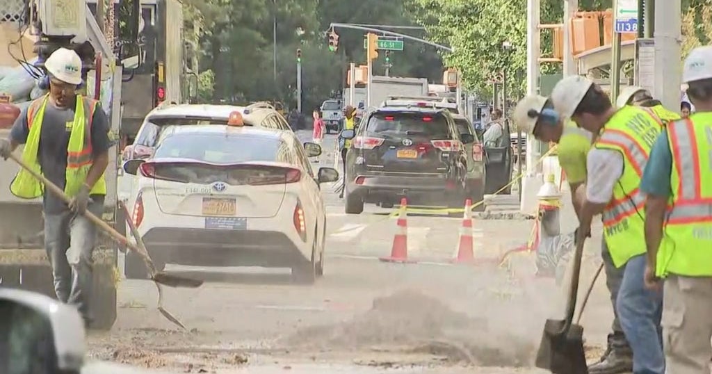 Water Main Break Chases Diners Off Sidewalk Cafes On Upper East Side ...