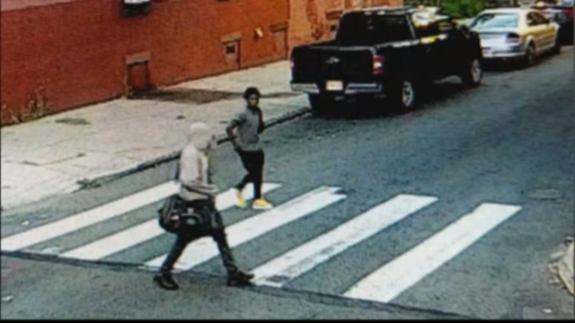 12VO_N.-9TH-ST-CARJACKING_frame_380.png 