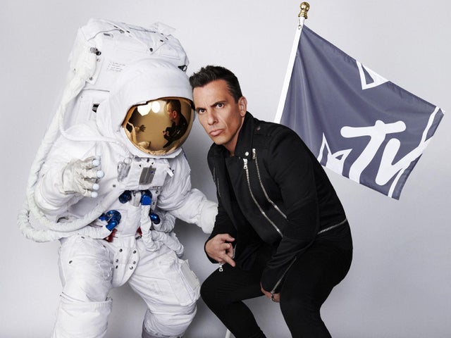 Sebastian Maniscalco, host of the 2019 MTV Video Music Awards