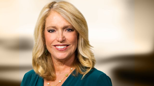 Kristin-Emery-Web.jpg 