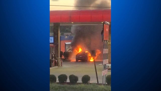 plum-sheetz-car-fire.jpg 