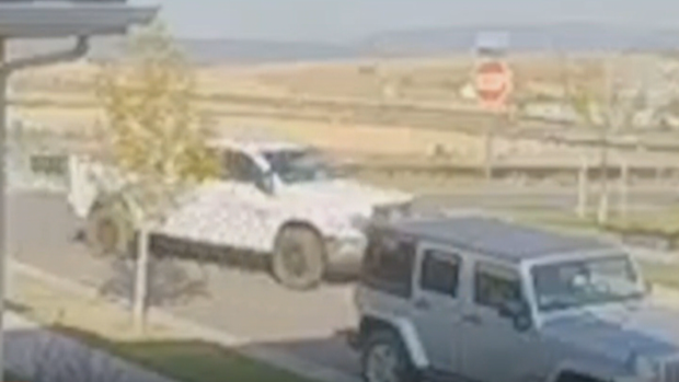 CO_ CASTLEROCK CAR INTO HOME.transfer_frame_596 