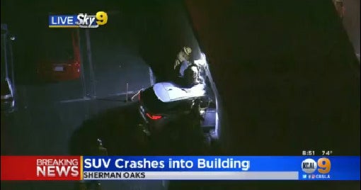 SUV Crashes Into Building In Sherman Oaks CBS Los Angeles