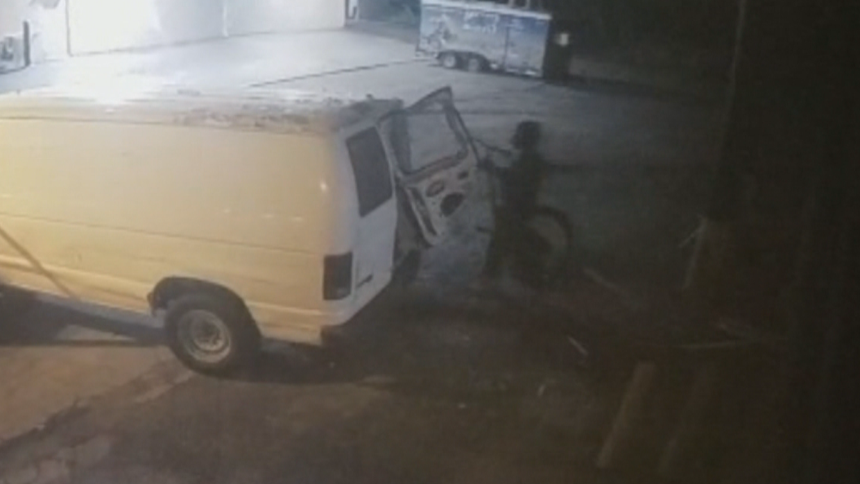 INTERNATIONAL SMASH AND GRAB BIKES 6PKG.transfer_frame_485 