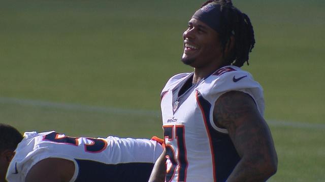 - NFL - Denver's Davis done for season