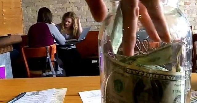 Men and millennials are the worst tippers, survey says - CBS News