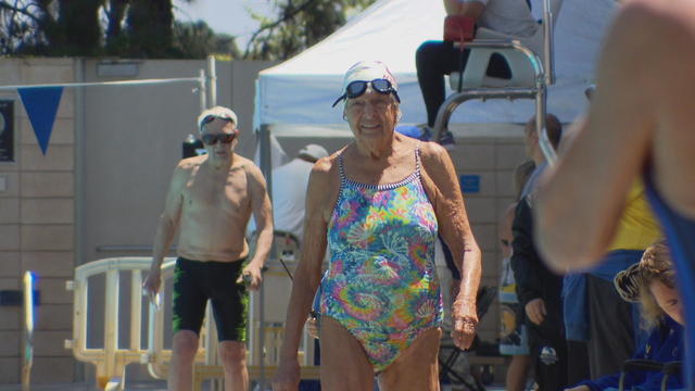 yuccas-97-yr-swimmer-pkg-rem23-frame-469.jpg 