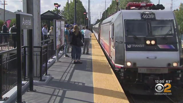 nj-transit-avenel-station.jpg 