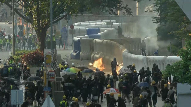 0916-cbsn-dqy-hkprotesters-1934223-640x360.jpg 