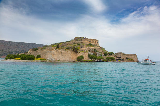 Spinalonga, the abandoned leper colony in Crete 