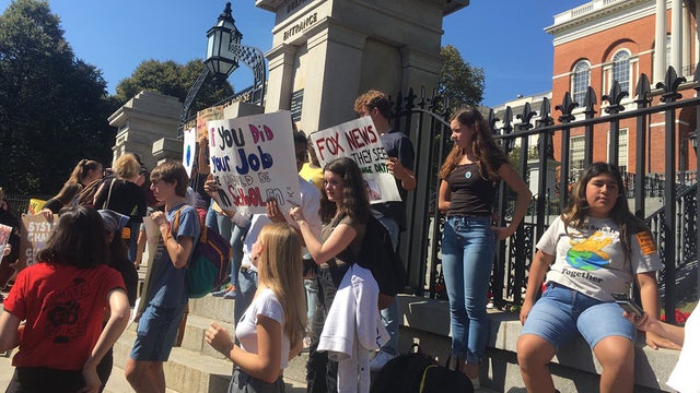 Statehouse-Protesters.jpg 
