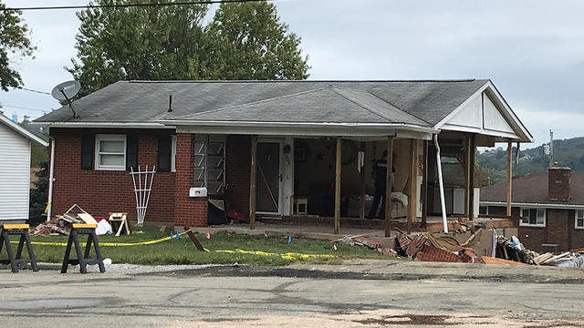 washington-county-dump-truck-into-house.jpg 