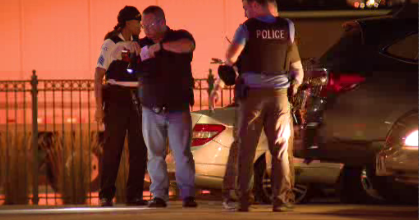 Man Shot In South Loop Parking Lot - CBS Chicago
