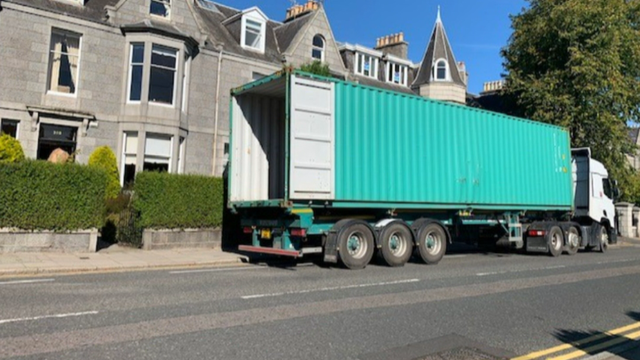 SCOTLAND-MOVING-SCAM-10PKG.transfer_frame_1880.png 