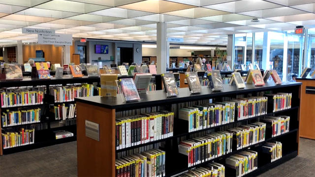 Skokie_Public_Library_1001.jpg 