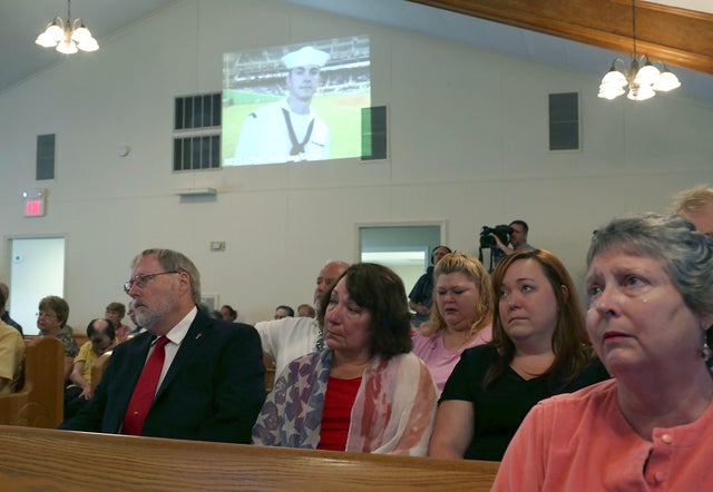 Four Marines and One Sailor Killed In Military Center Shootings In Chattanooga, Tennessee 