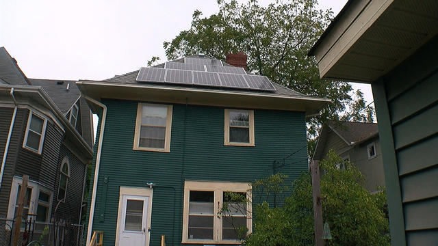 Solar-Panels-On-Roof-Of-St.-Paul-Home.jpg 