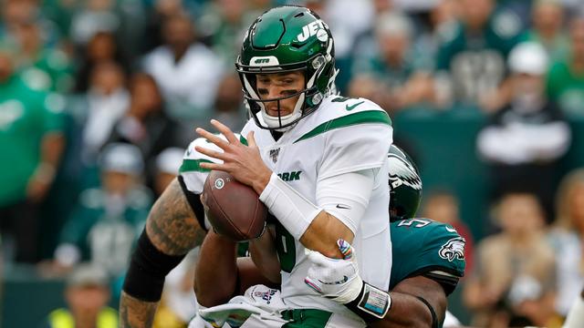 Eagles Brandon Graham sacks New York Jets quarterback Luke Falk in