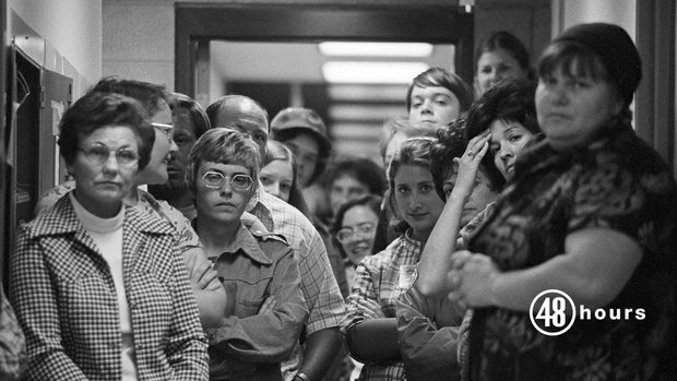 Chowchilla parents wait for students return