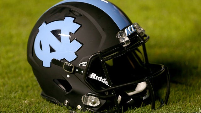 North-Carolina-Tar-Heels-Helmet.jpg 