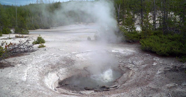 Nature: Yellowstone geysers