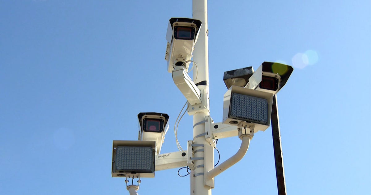 Comptroller Susana Mendoza To Halt Program Helping Suburbs Collect Red Light Camera Fines; Calls