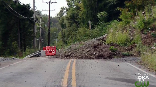 reis-run-road-landslide 