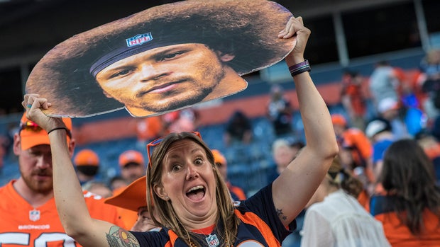broncos-fans-2.jpg 