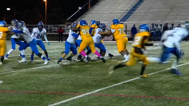 Simeon_Career_Academy_Football_1016.jpg 