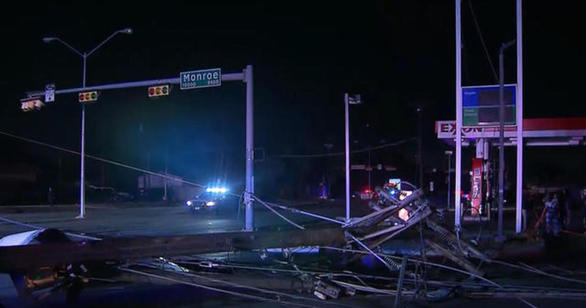 Dallas tornado leaves trail of destruction - CBS News