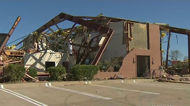 Dallas-tornado-damage.jpg 